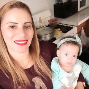 Meet your Posher, Yvelise